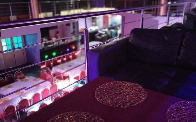 Piccadilly Suites and Luxury Apartment