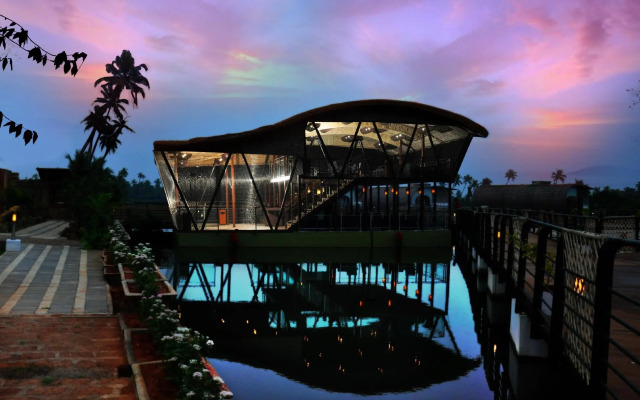 Aquatic Island by Poppys, Cochin