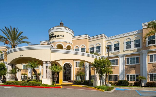 Hotel Marguerite Anaheim/Garden Grove, Trademark Collection