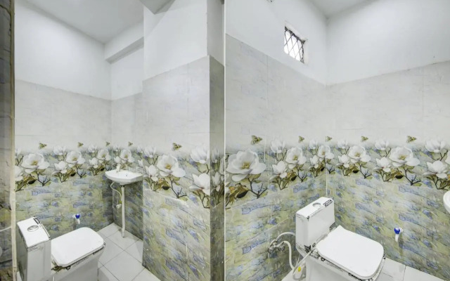 Oyo 80512J Eco Park Hotel