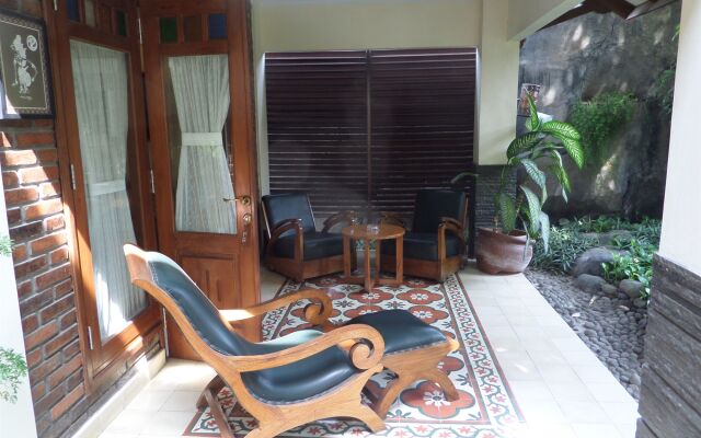 Duta Garden Boutique Villa