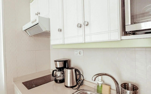 Orland, center of Las Americas LA205