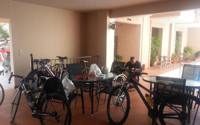 Studios Lotos