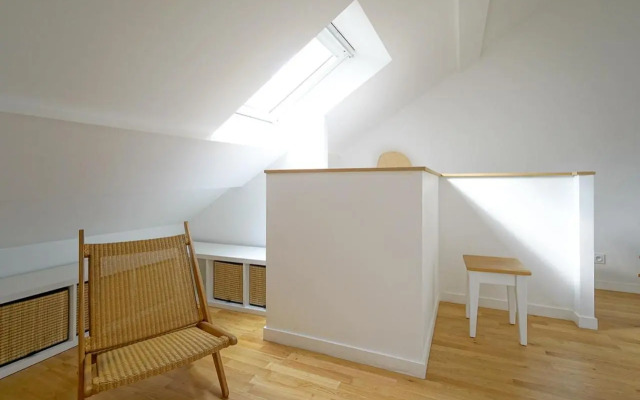 BEAUTIFUL BRIGHT apartment near the Marais