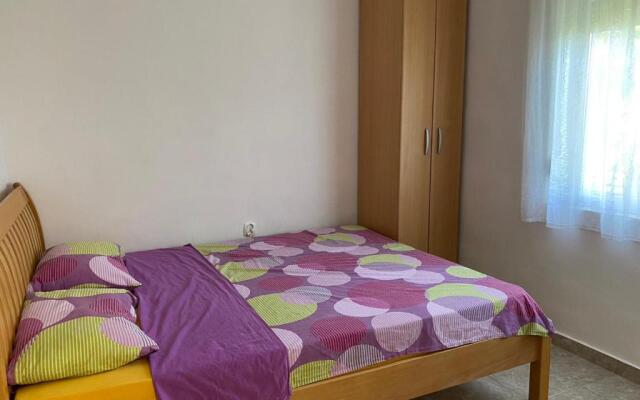 Apartman LUCIJA, dostupan 7 NOCENJA OD SUBOTE DO SUBOTE, AVAIBLE FOR RENT 7 NIGHTS FROM SATURDAY untill SATURDAY