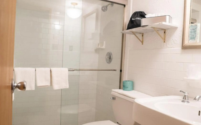 Hotel Tach Madrid Airport