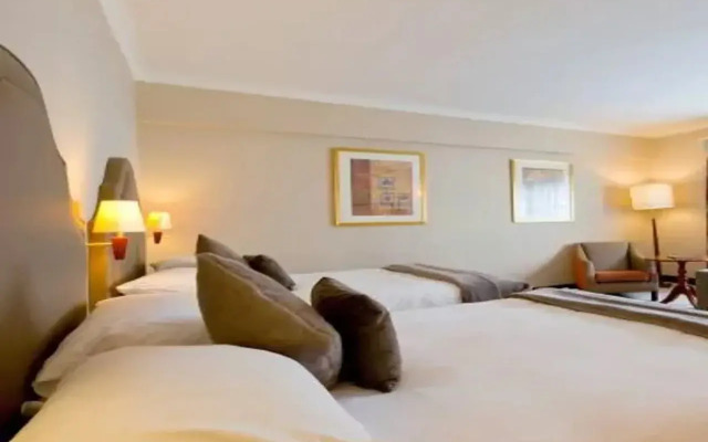 Fitzpatrick Castle Hotel