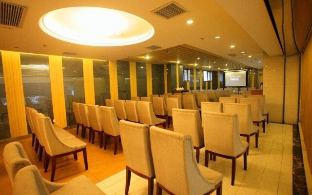 Goethe Holiday Inn