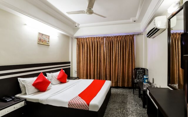 Oyo 26315 Hotel Alpha
