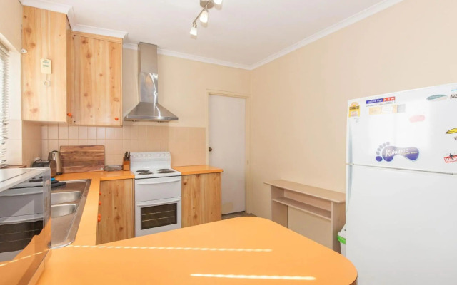 Charvel 2 35 Gippsland Street