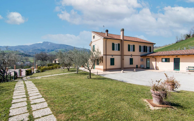 Beautiful holiday home in Montedinove with shared pool