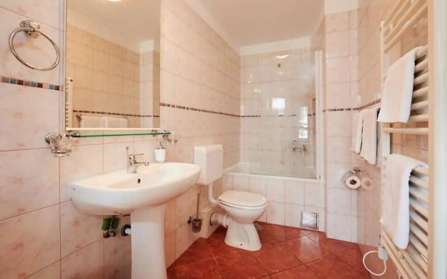 Apartments and rooms by the sea Trogir - 16844