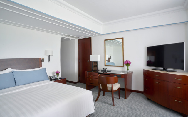 The Peninsula Manila