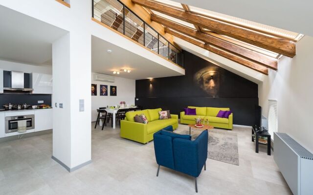 EMPIRENT Rose Apartments