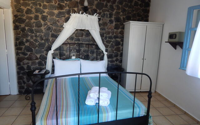 Aspa Villas Santorini Studios & Cave Houses