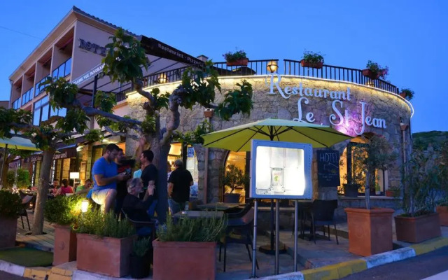 Hotel le Saint Jean