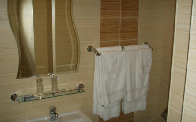 Family Hotel Avramov
