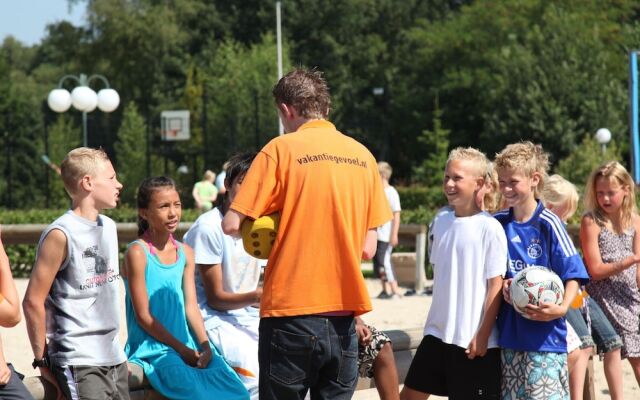 Villa in Arcen With Sun Shower & Garden