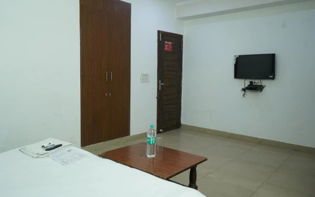 OYO 37169 Hotel Quadis