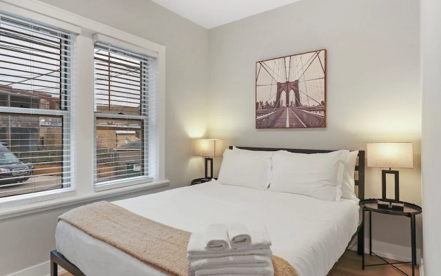 Cozy 2BR - Montrose 1A