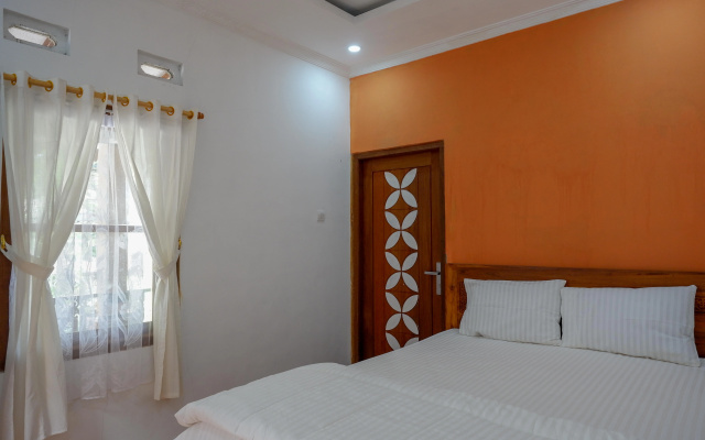 Griya Borobudur Villa Syariah Magelang at Desa Wisata Gopalan – Guest Rooms – Borobudur