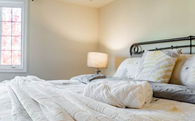 Lady Valentina Boutique Home