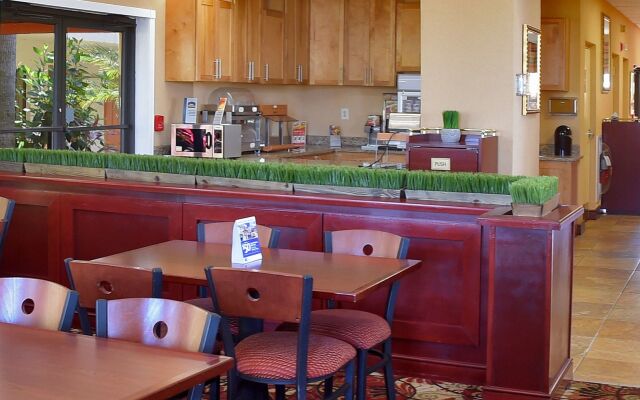 Baymont by Wyndham Orlando East