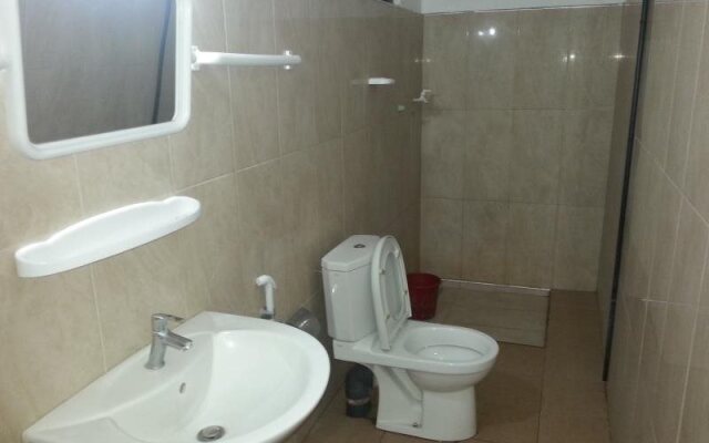 Herath Holiday Inn