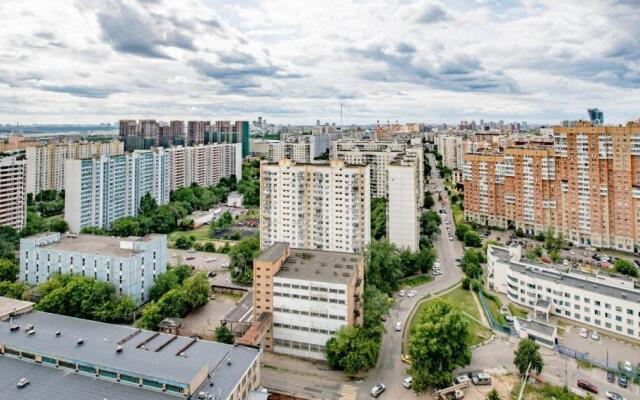 Sunny Days on Polina Osipenko Street