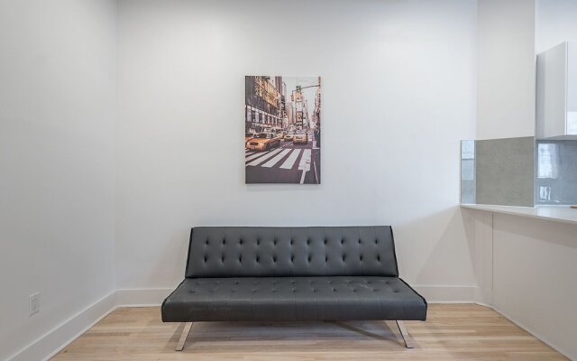 5221 St Urbain
