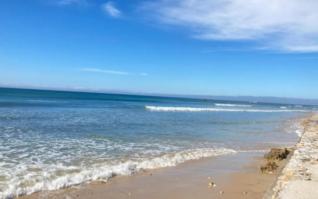 Beachfront Dream 256 Brookes Hill Suites