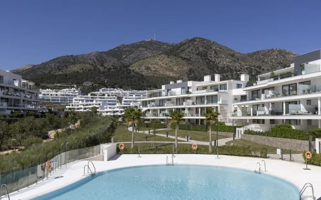 Stylish Apartment With Large Terrace in Higueron