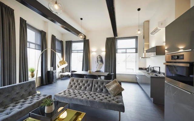 "DE BANK" - Hotel Apartments