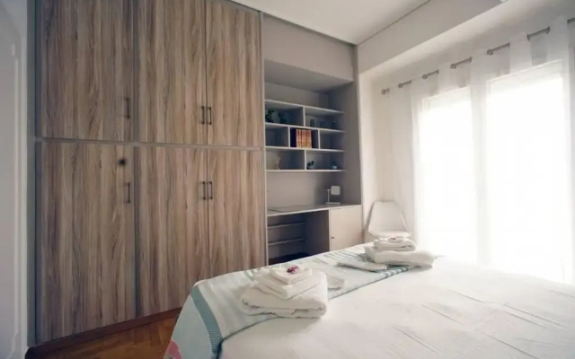 ew Thission Luxury Apartment