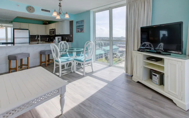 Pelican Beach Resort 1001