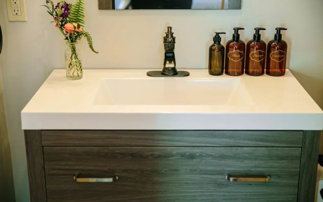 The Old Catskill Game Farm Inn