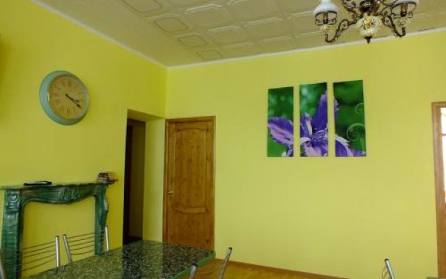 Guest House on Solnechnaya 13