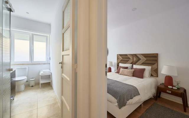 Belém Light Filled Apartment, By TimeCooler