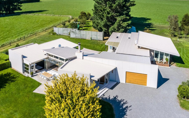 Paradise on Campbell