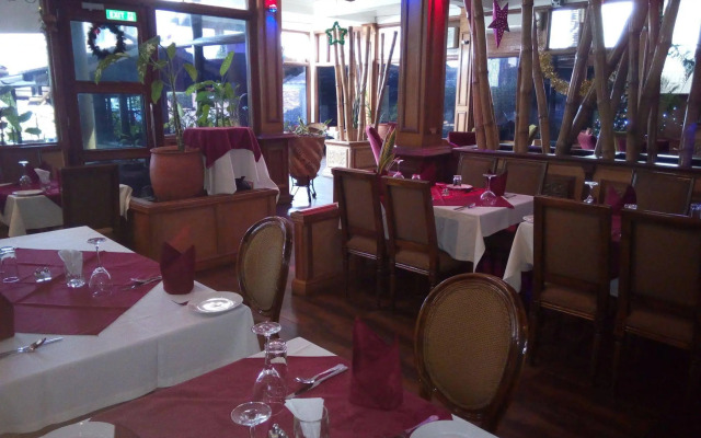 Highgate Hotel