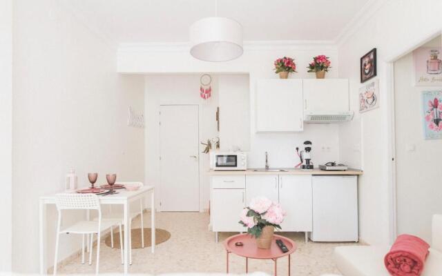 Estudio Plaza de la Laguna by Dulce