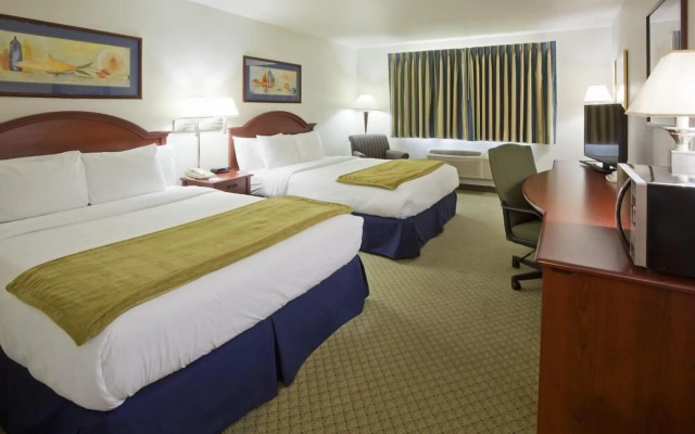 Crossings by GrandStay Inn & Suites