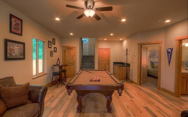 Hole in One Hideaway