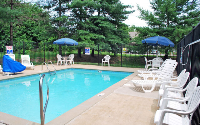 Welcome Suites Hazelwood