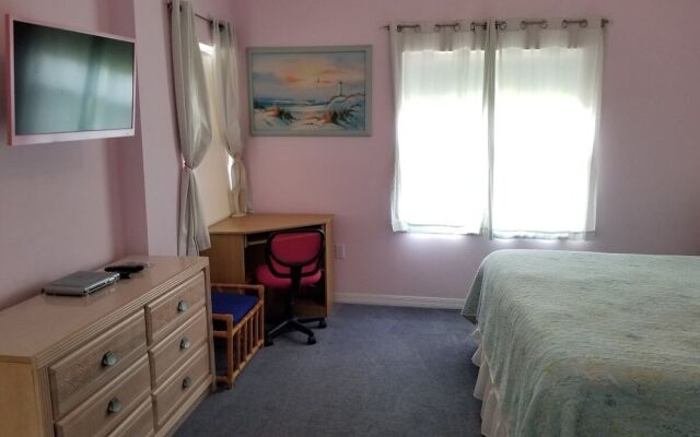 Ocean Village Club Q34