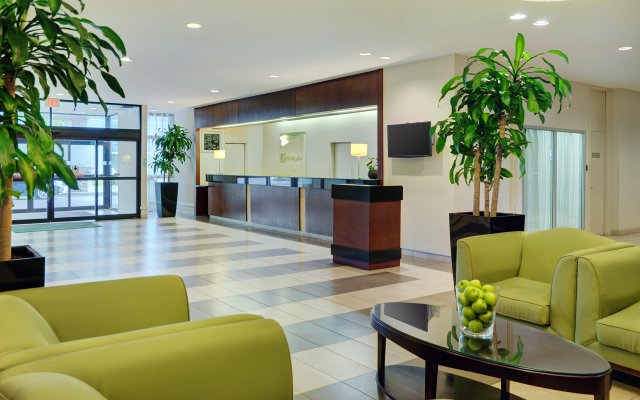 Holiday Inn Burlington Hotel & Conference Centre, an IHG Hotel