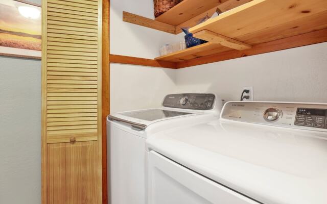 Lazy Llama Lodge #2150