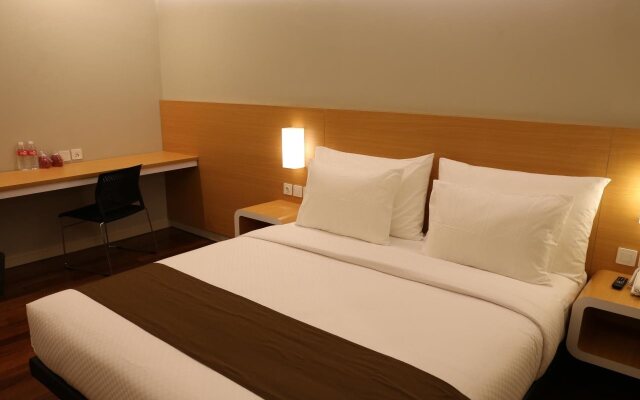 Kuta Majesty Hotel By Urban Styles