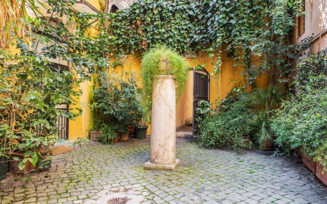 Studio Della Scala 6