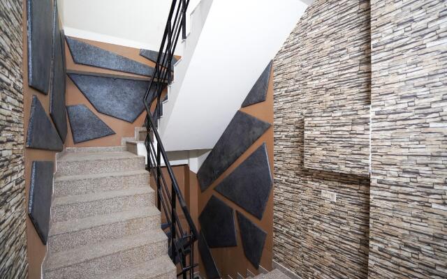 OYO 77914 Hotel Mannat